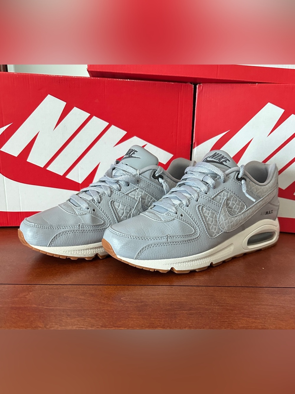 Nike Women’s Air Max Command Premium 'Wolf Grey' (2018) W11/M9.5